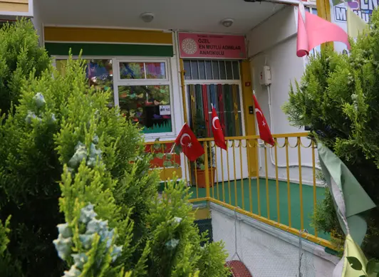 en mutlu adımlar anaokulu